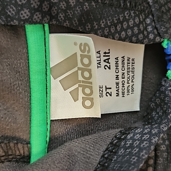 Adidas toddler lightweight jacket with hood - Picture 4 of 4